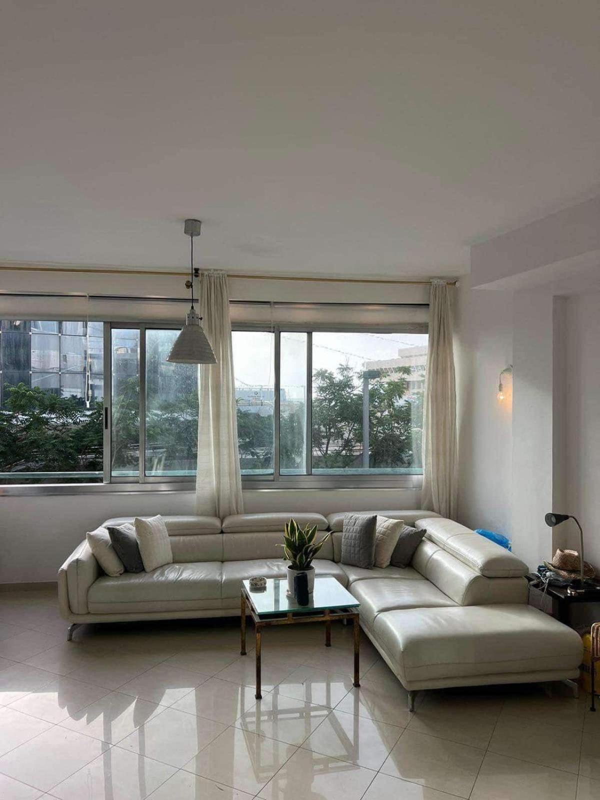 Spacious 2-bedroom Steps From Gordon In Tel Aviv-yafo Apartment